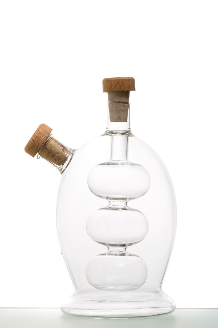 0800194B Gio Oliera Clear Glass Sphere Oil & Vinegar Dispenser - Image 1